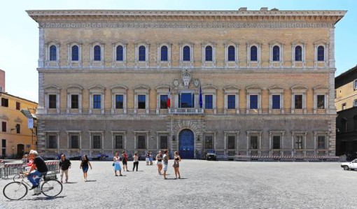 palazzo-farnese-roma